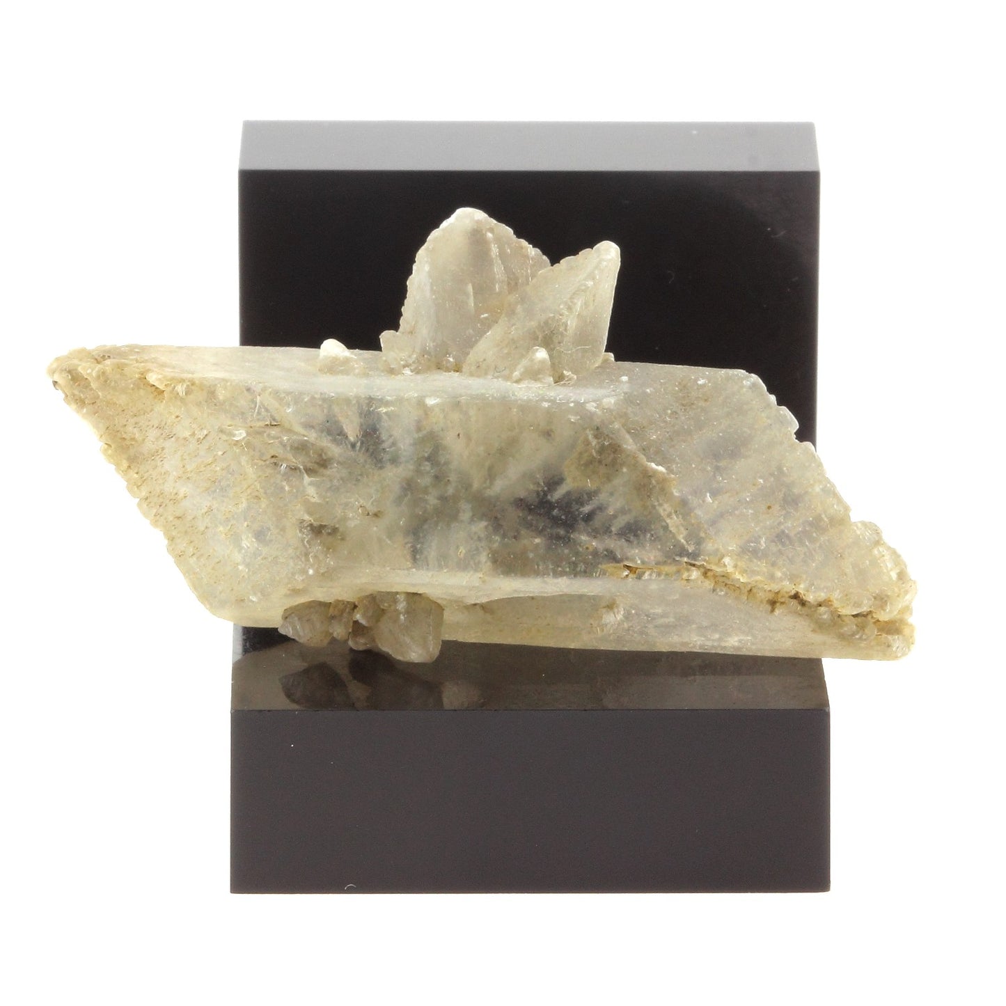 Gypse. 67.7 carats. Condorcet, Drôme, France