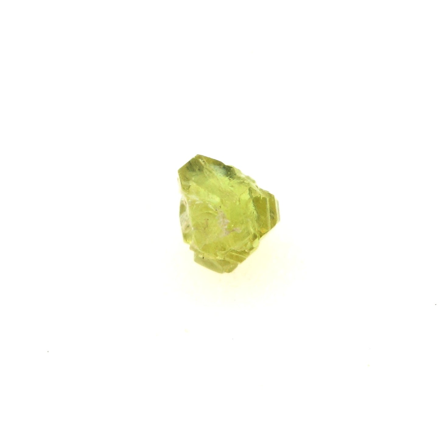 Grenat démantoïde. 0.115 carats. Malenco Valley, Lombardy, Italie