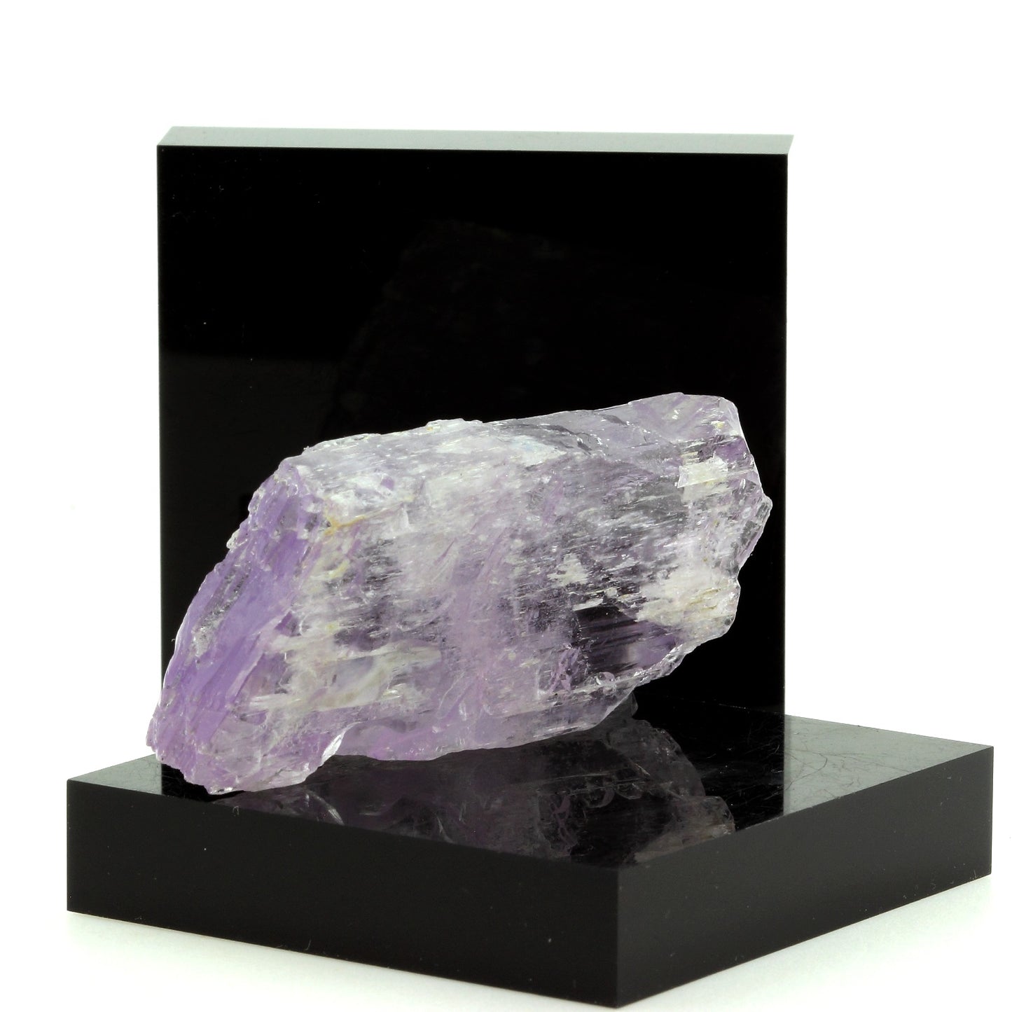 Kunzite. 198.0 carats. Konar Province, Afghanistan