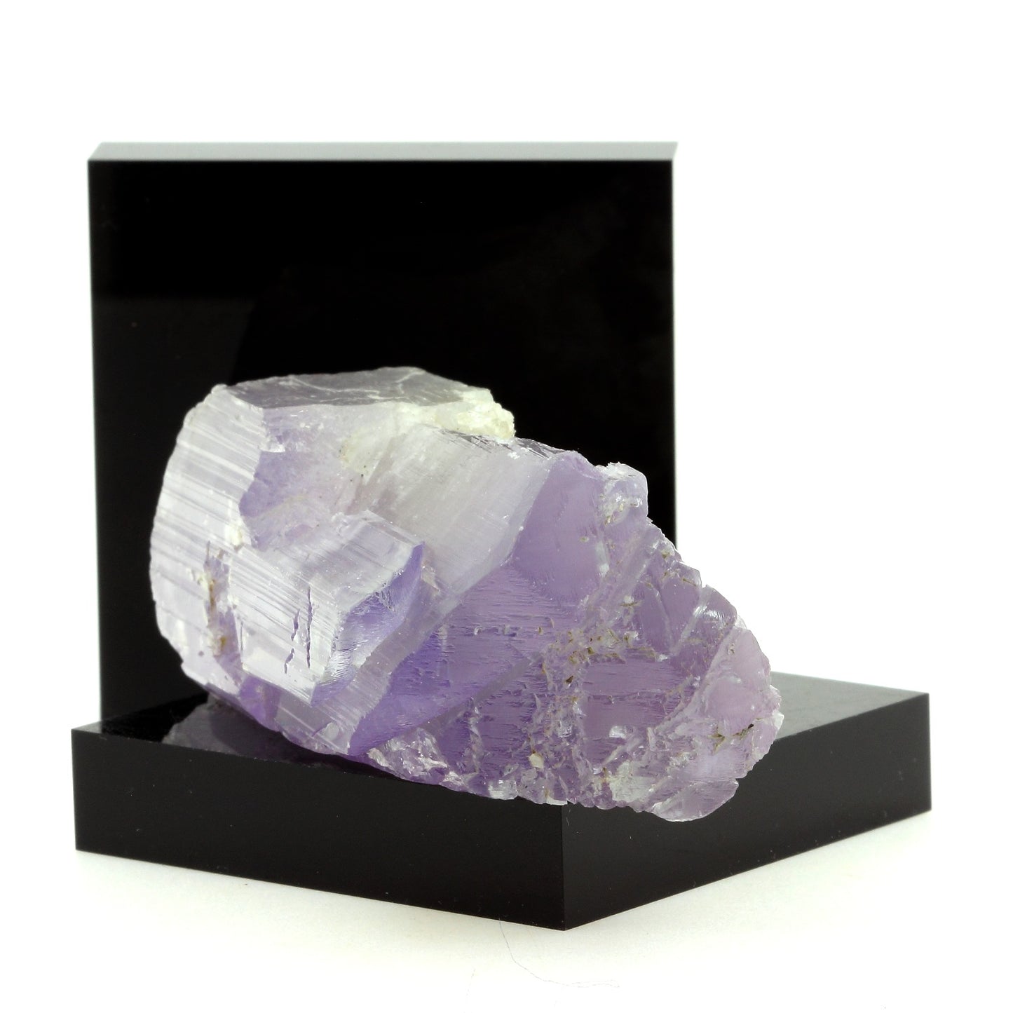 Kunzite. 605.5 carats. Konar Province, Afghanistan