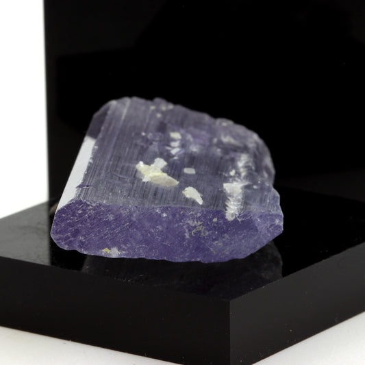 Kunzite. 169.2 carats. Konar Province, Afghanistan