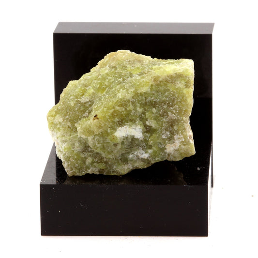 Karystiolite. 52.5 carats. Thetford Mines, Québec, Canada