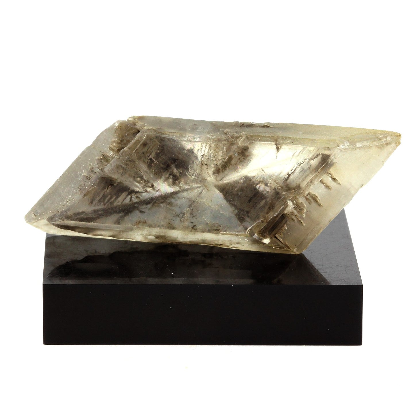 Gypse. 150.4 carats. Sinard, Isère, Rhône-Alpes, France