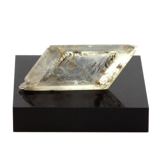 Gypse. 67.1 carats. Sinard, Isère, Rhône-Alpes, France