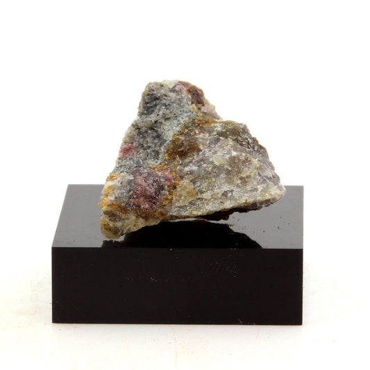 Grenat. 32.04 carats. Marmora, Ontario, Canada