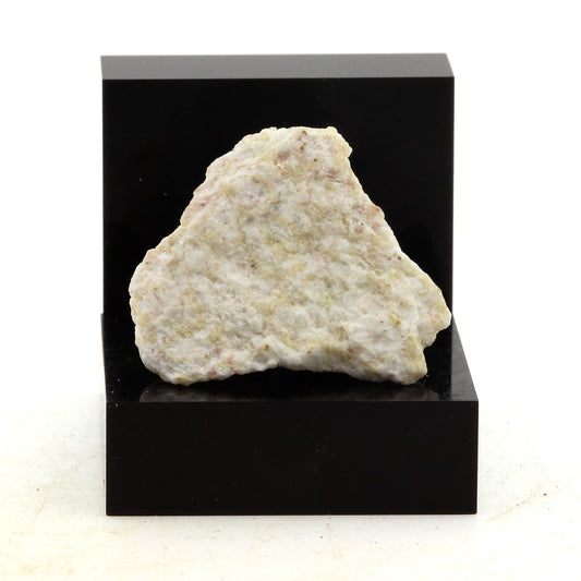 Gypse. 27.8 carats. Estrie, Québec, Canada