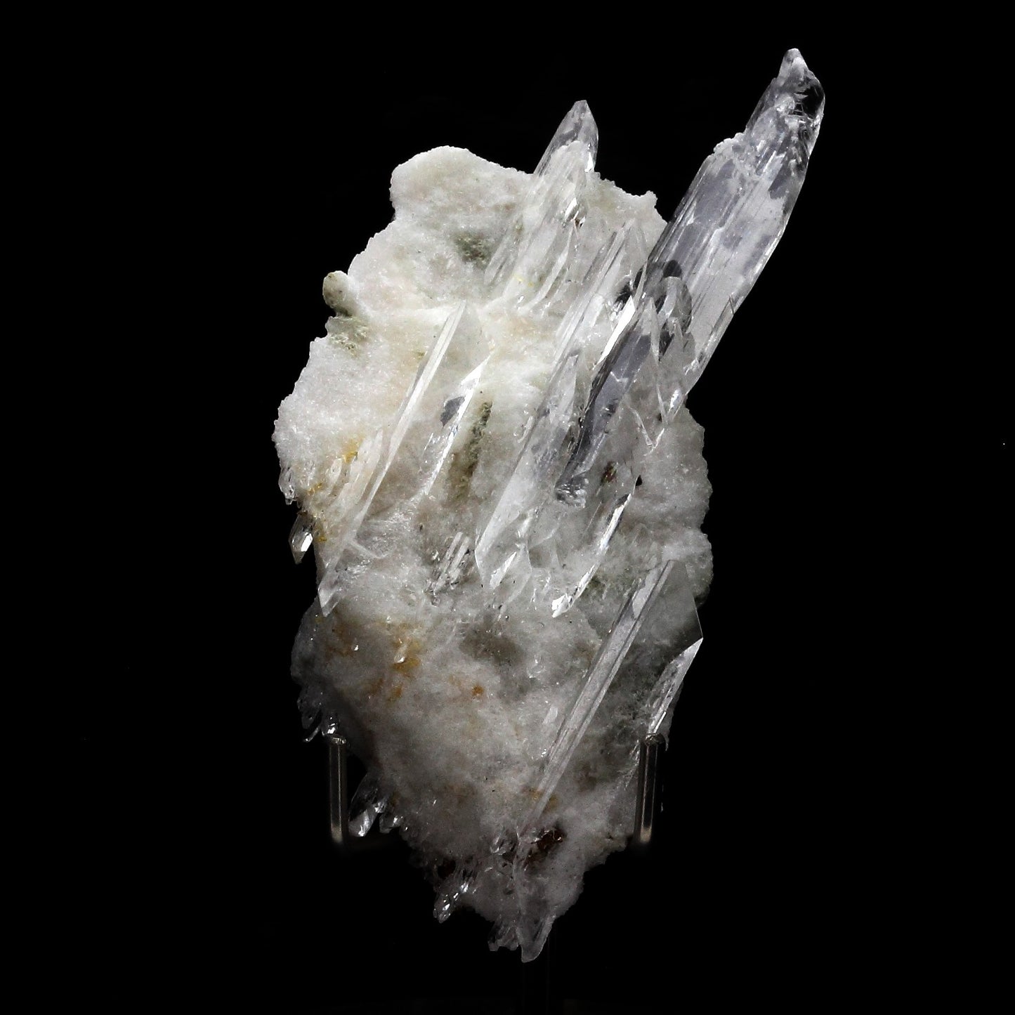 Gypse. 113.3 carats. Gypsum Quarry, Arignac, France