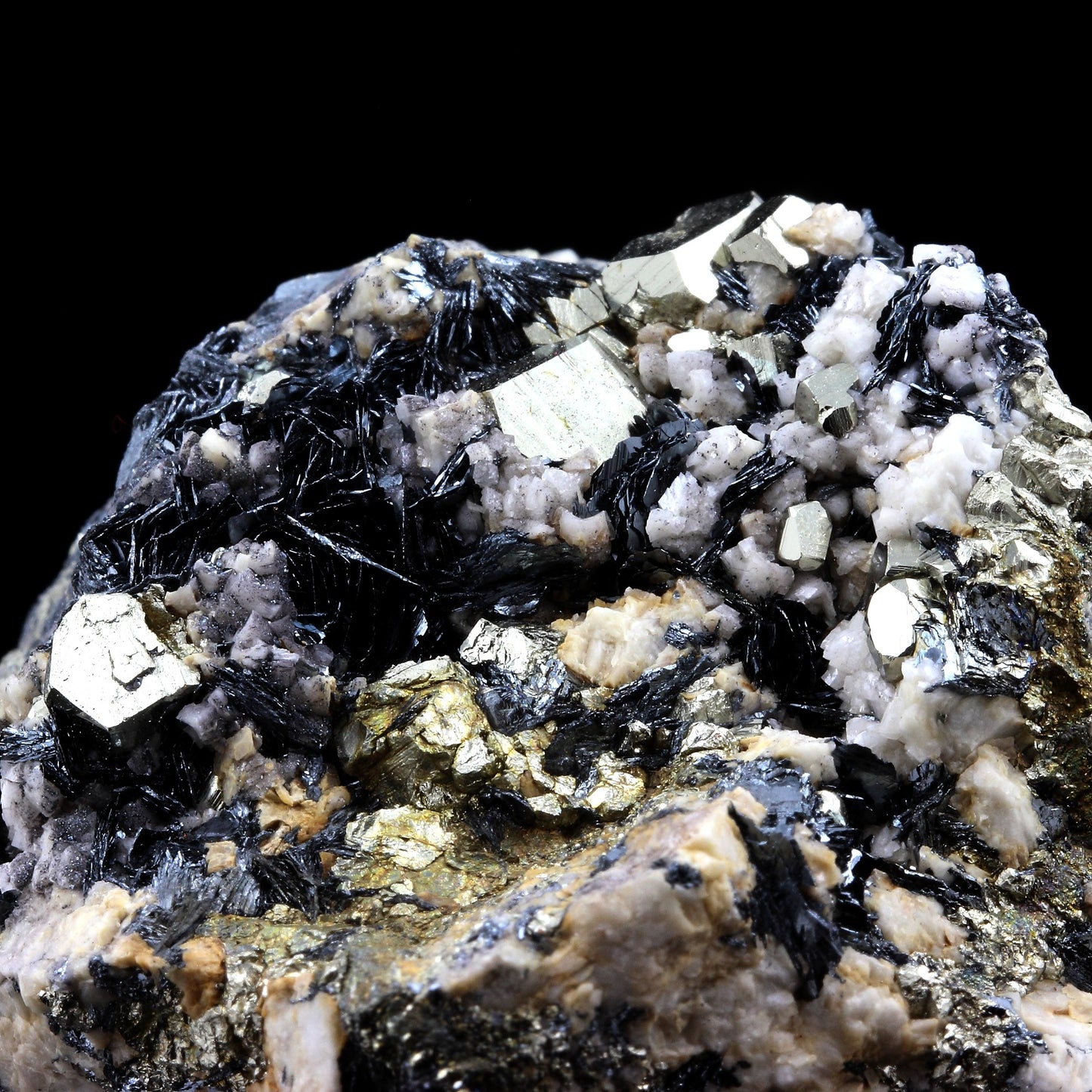 Pyrite + Hematite. 2768.5 carats. Batère, Corsavy, Pyrénées-Orientales, France