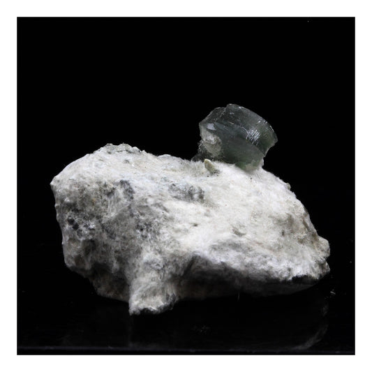 Prehnite. 16.0 carats. La Combe de la Selle, Bourg d'Oisans, France
