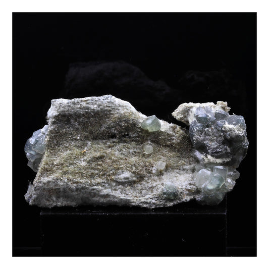 Prehnite. 221.0 carats. La Combe de la Selle, Bourg d'Oisans, France