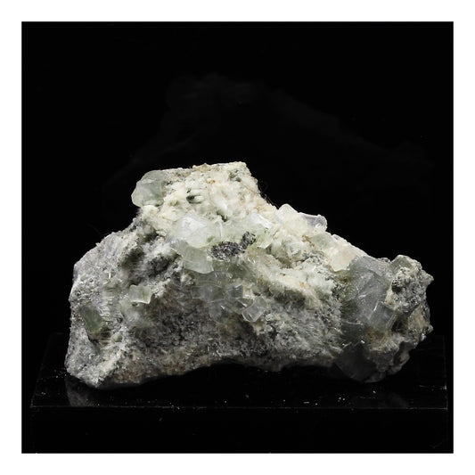 Prehnite. 182.0 carats. La Combe de la Selle, Bourg d'Oisans, France