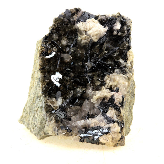 Hematite. 181.5 carats. Clot, Saint Christophe-en-Oisans, France