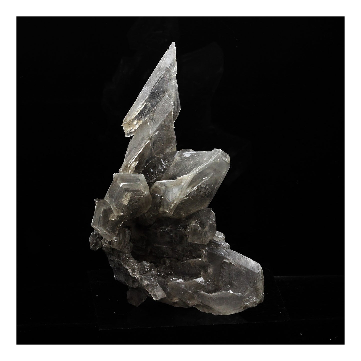 Gypse. 186.0 carats. Sinard, Isère, Rhône-Alpes, France