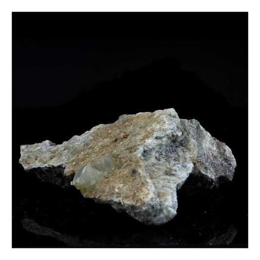 Prehnite. 91.0 carats. La Combe de la Selle, Bourg d'Oisans, France
