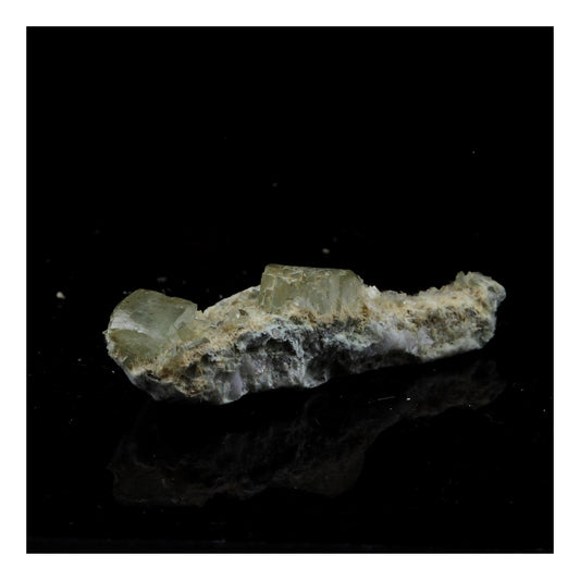 Prehnite. 6.5 carats. La Combe de la Selle, Bourg d'Oisans, France