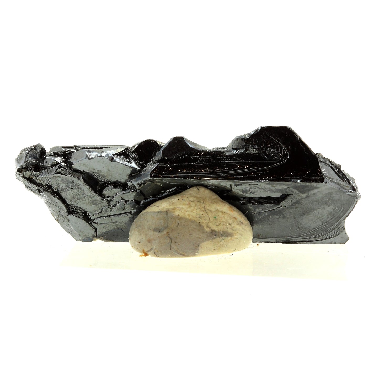 Hematite. 225.5 carats. Hematite occurrence, Nador, Maroc