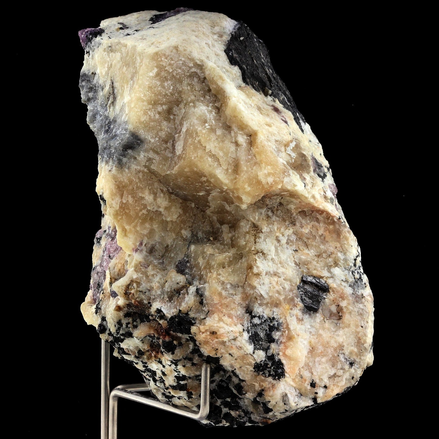 Hibonite. 1237.0 carats. Amboasary Sud, Anosy, Madagascar