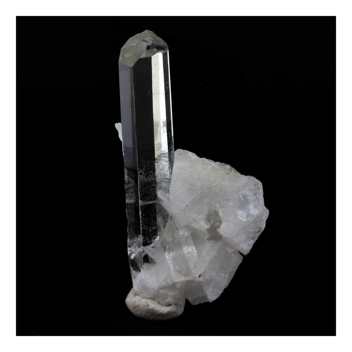 Quartz mineral. 31.55 carats La Gardette Mine, Bourg d'Oisans, Isère, France