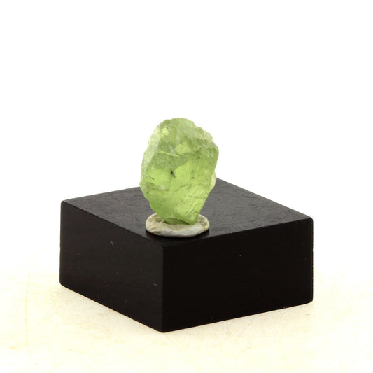 Péridot. 4.06 carats. Almklovdalen, Vanylven, Norvège