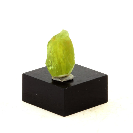 Péridot. 7.0 carats. Skardu District, Baltistan, Pakistan