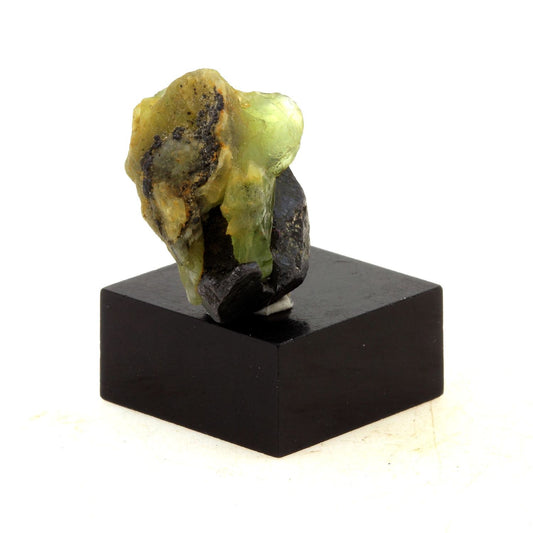 Péridot. 27.885 carats. Skardu District, Baltistan, Pakistan