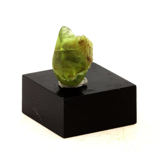 Péridot. 6.18 carats. Skardu District, Baltistan, Pakistan