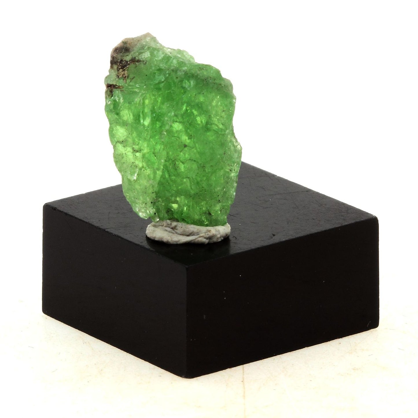 Grenat Tsavorite. 7.9 carats. Manyara Region, Tanzanie