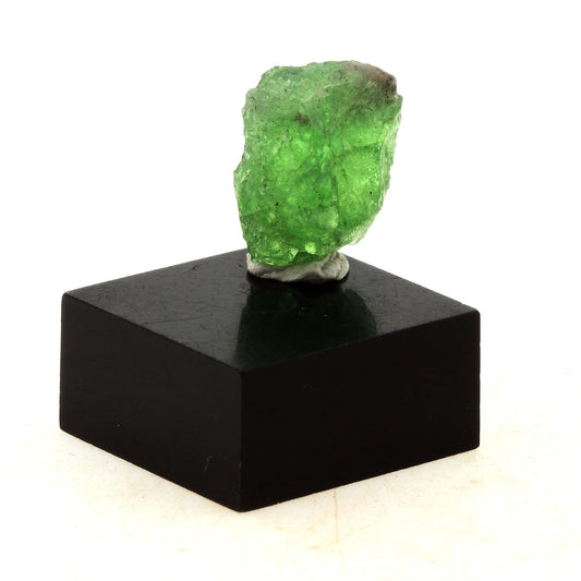 Grenat Tsavorite. 7.9 carats. Manyara Region, Tanzanie