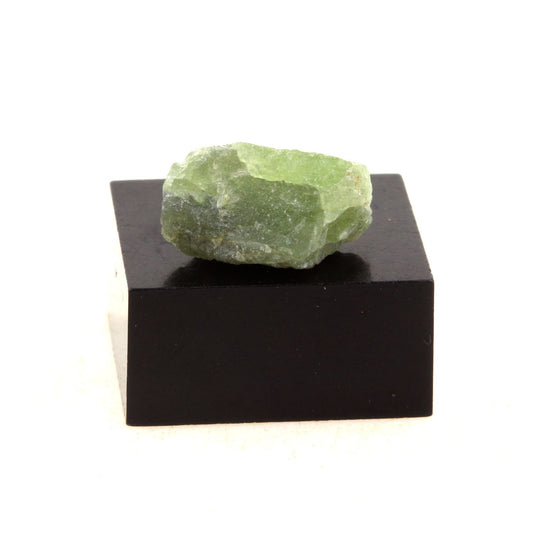 Péridot. 7.50 carats. Almklovdalen, Vanylven, Norvège