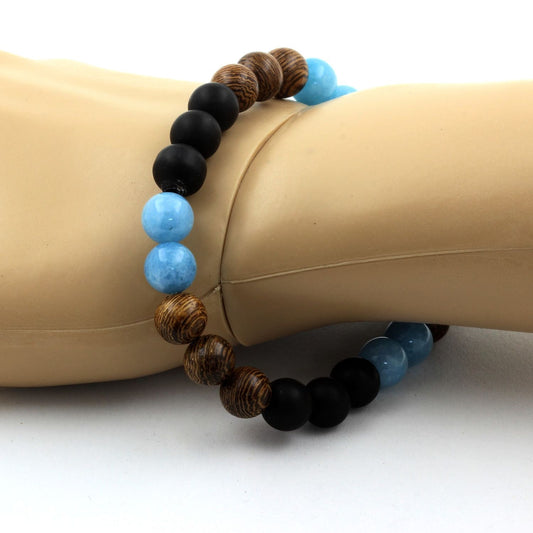 Calcédoine bleu + Onyx noir mat + bois. Bracelet en Perles naturelles