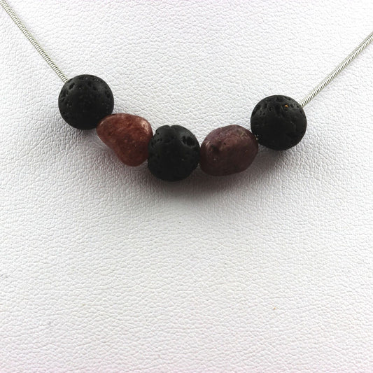 Collier perles Lave 8 mm + Rubis du Brésil