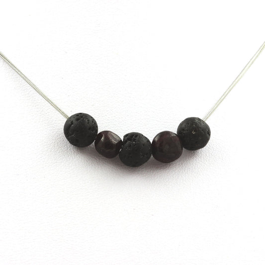 Collier perles Lave 8 mm + Grenat du Mozambique