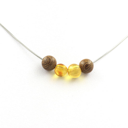 Collier 4 perles bois 8 mm + Ambre