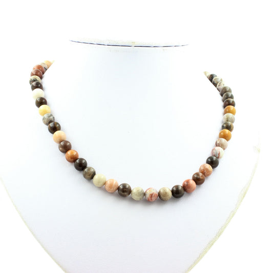 Collier perles bois pétrifié 8 mm