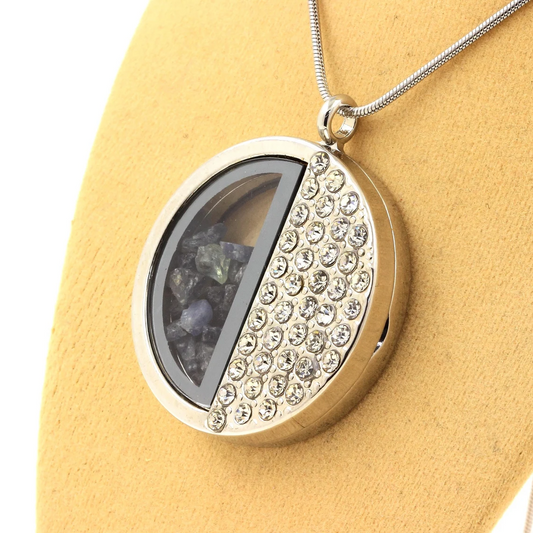 Collier Saphir brut modèle demi-cercle