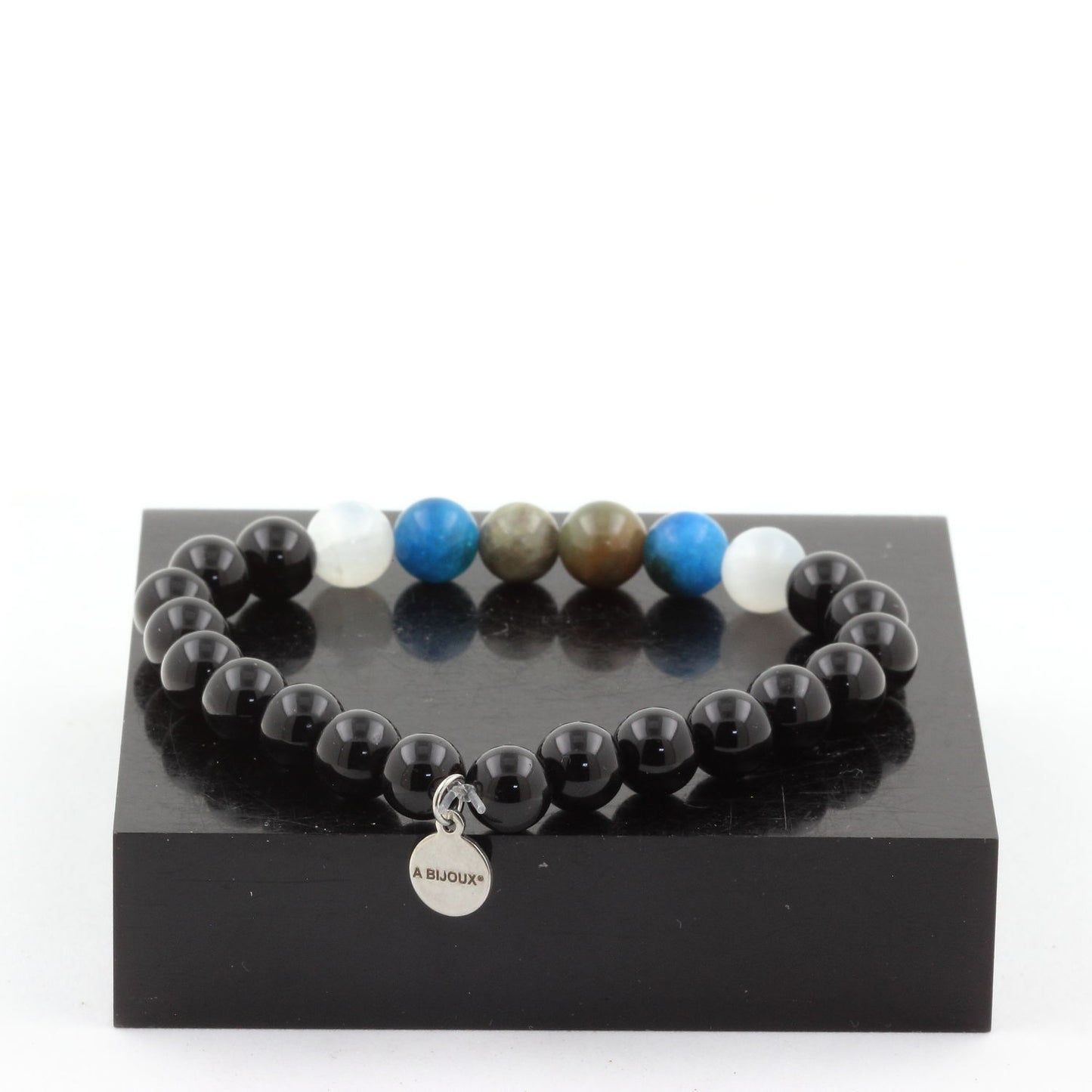 Saphir de Mogok, Birmanie, Myanmar + Selenite du Maroc + Apatite + Agate noire. Bracelet Perles naturelles