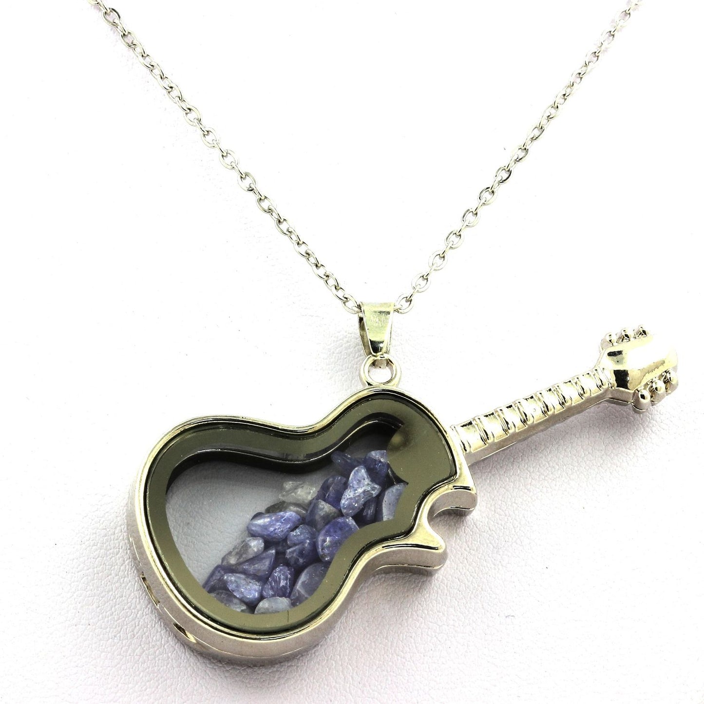 Collier Tanzanite brut modèle guitare