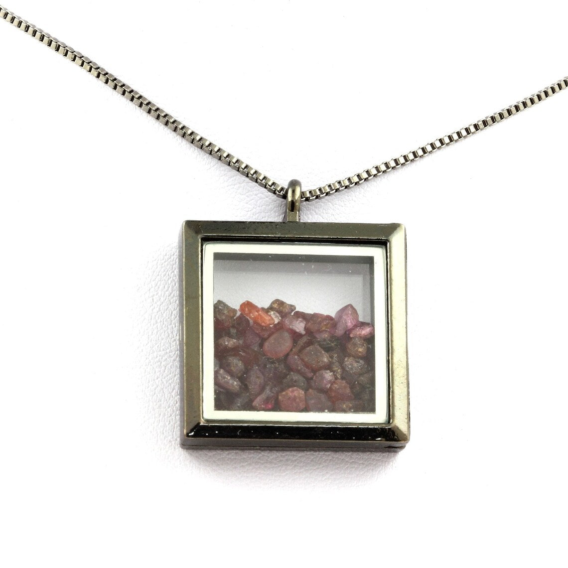 Collier Rubis naturels modèle carré