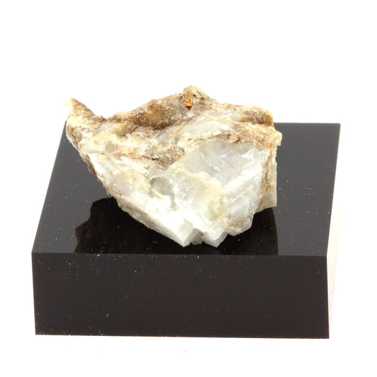 Calcite. 25.8 carats. Ottawa, Ontario, Canada