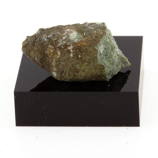 Anyolite. 25.4 carats. Bristol Mine, Québec, Canada