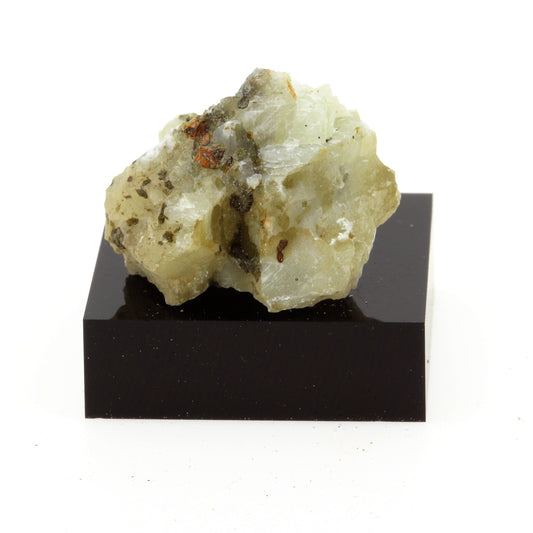 Calcite. 45.3 carats. Grenville, Québec, Canada