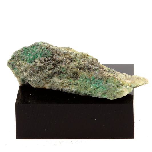 Epidote. 28.6 carats. Madoc, Ontario, Canada