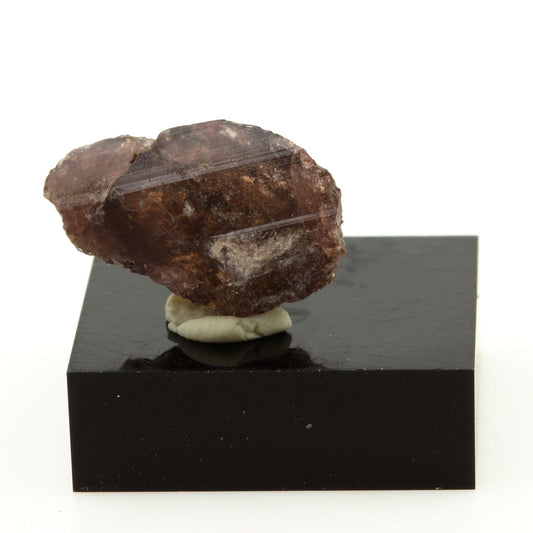 Axinite. 18.5 carats. Chamrousse, Belledonne, Isère, France