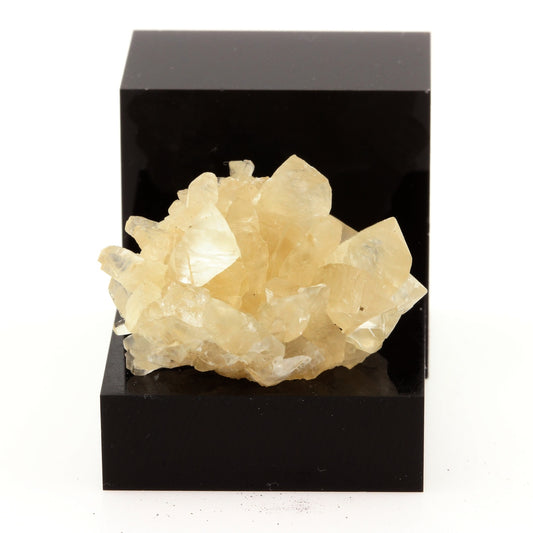 Calcite. 61.5 carats. Chanac, Lozère, France