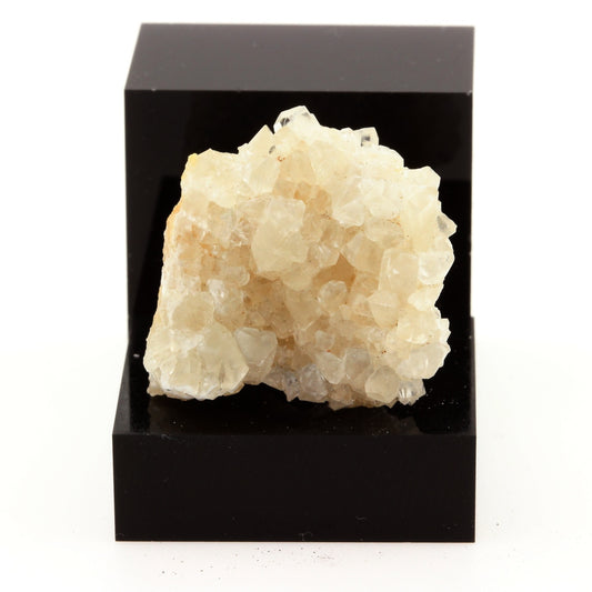 Calcite. 56.0 carats. Chanac, Lozère, France