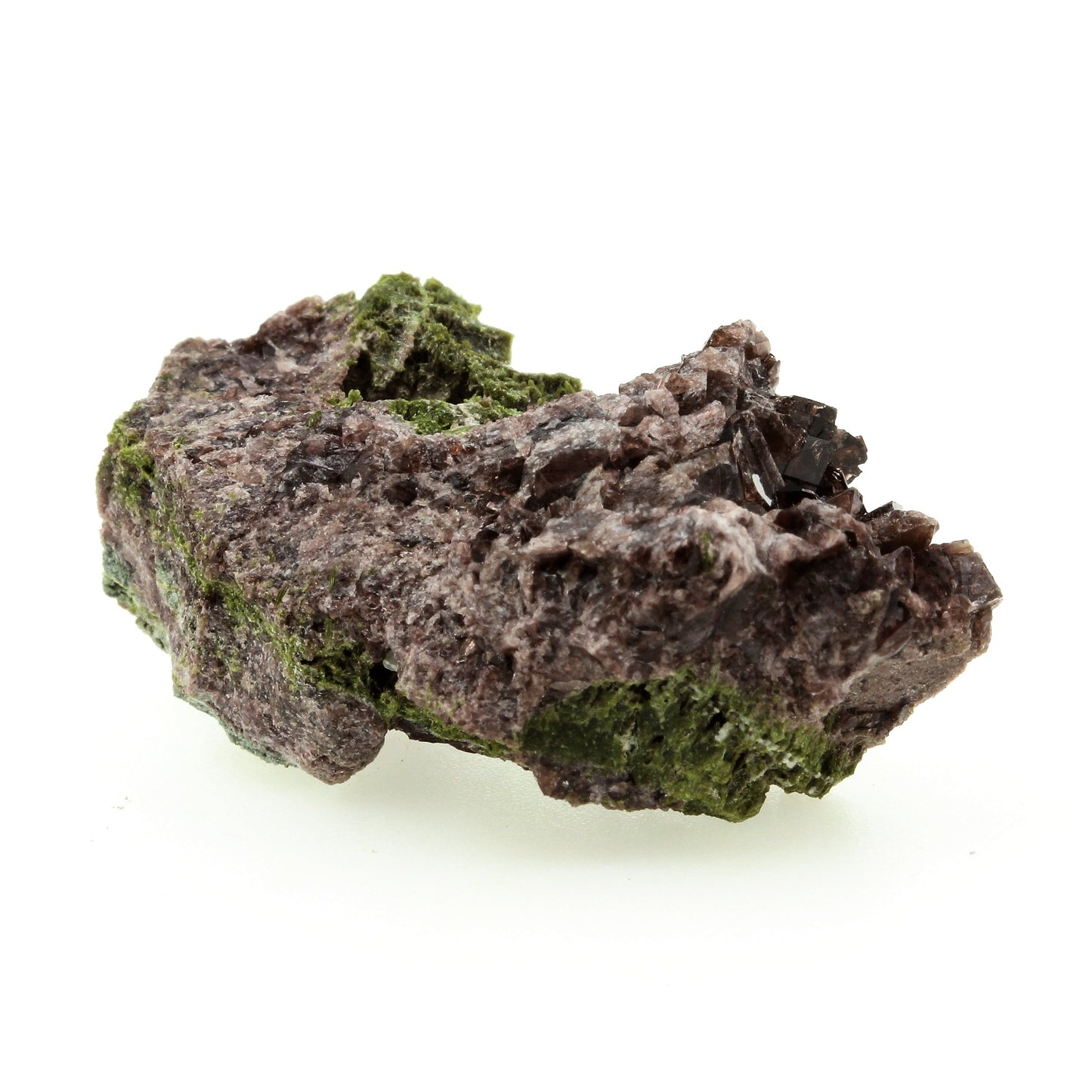 Axinite. 136.2 carats. La Morte, Massif du Taillefer, Oisans, Isère, France