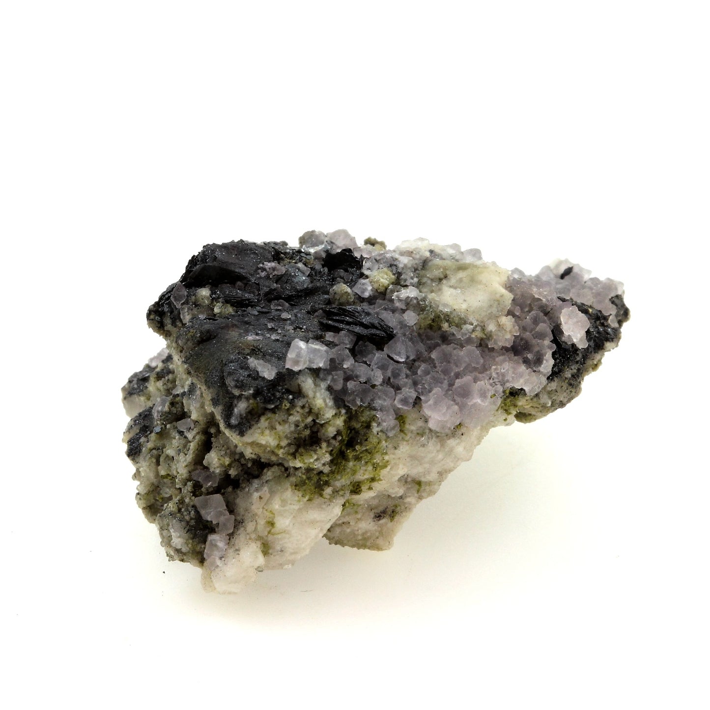 Hematite + Fluorite grise. 246.2 carats. Massif du Mont-Blanc, France