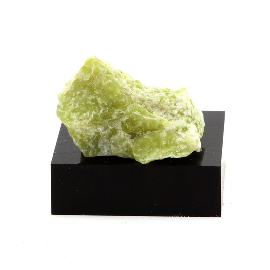 Calcite + Epidote. 30.6 carats. Marmora, Ontario, Canada