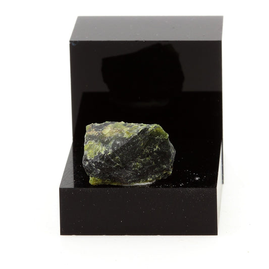 Ferro-antigorite, 12.5 carats, Asbestos, Estrie, Québec, Canada