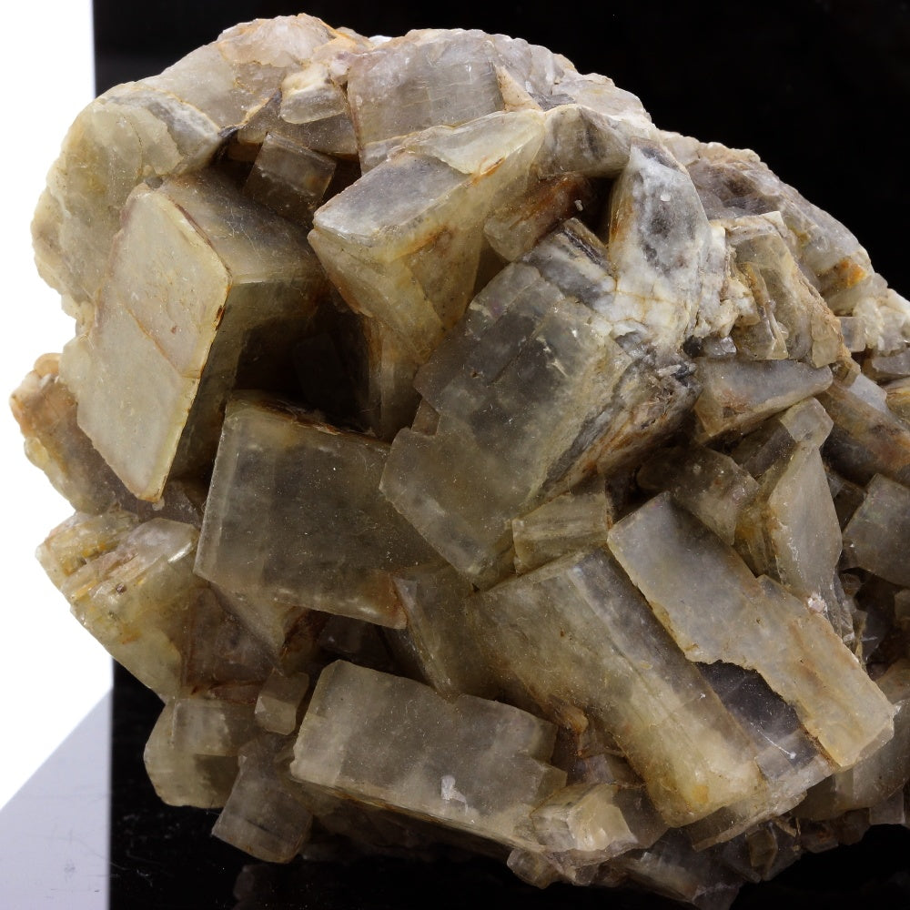 Baryte. 2870.1 carats. Saint-Georges-les-Bains, Ardèche, France